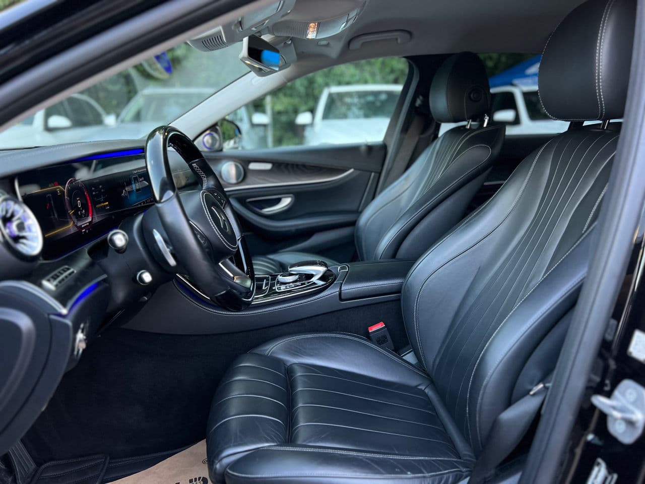 Mercedes E 220 2016 — Миниатюра 10