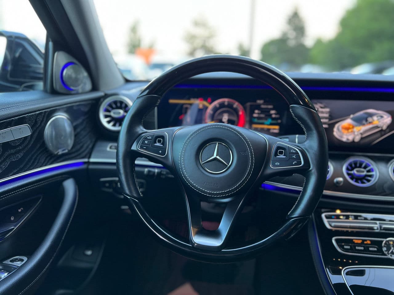Mercedes E 220 2016 — Миниатюра 12