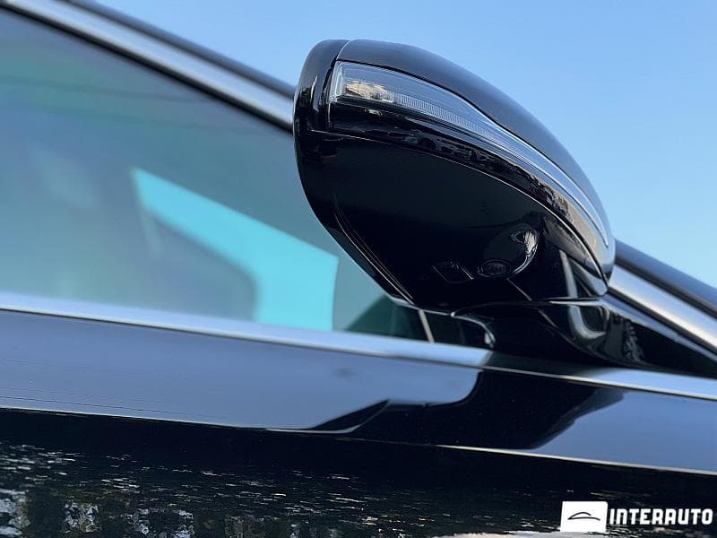 Mercedes E 220 2016 — Миниатюра 7