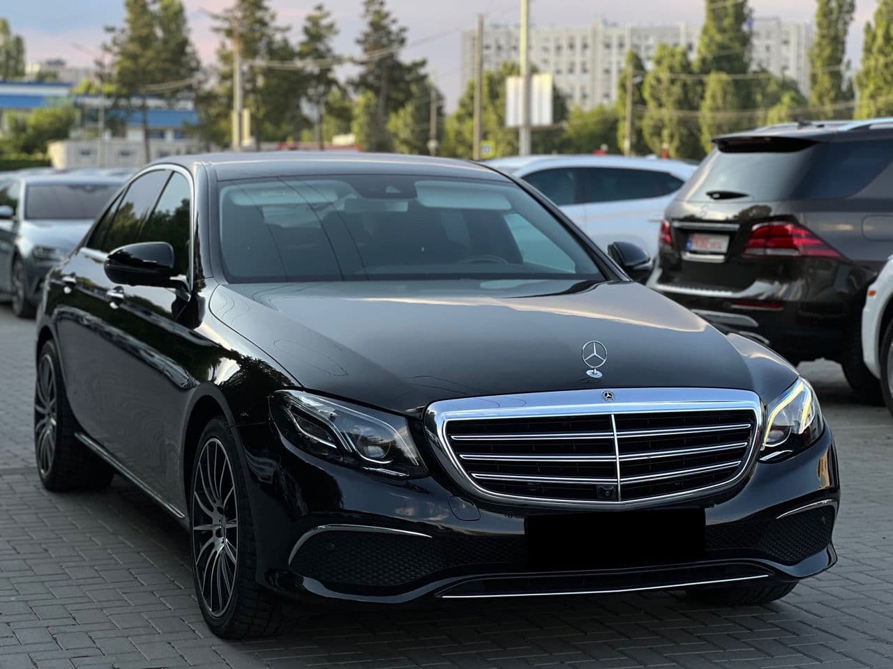 Mercedes E 220 2016 — Миниатюра 3