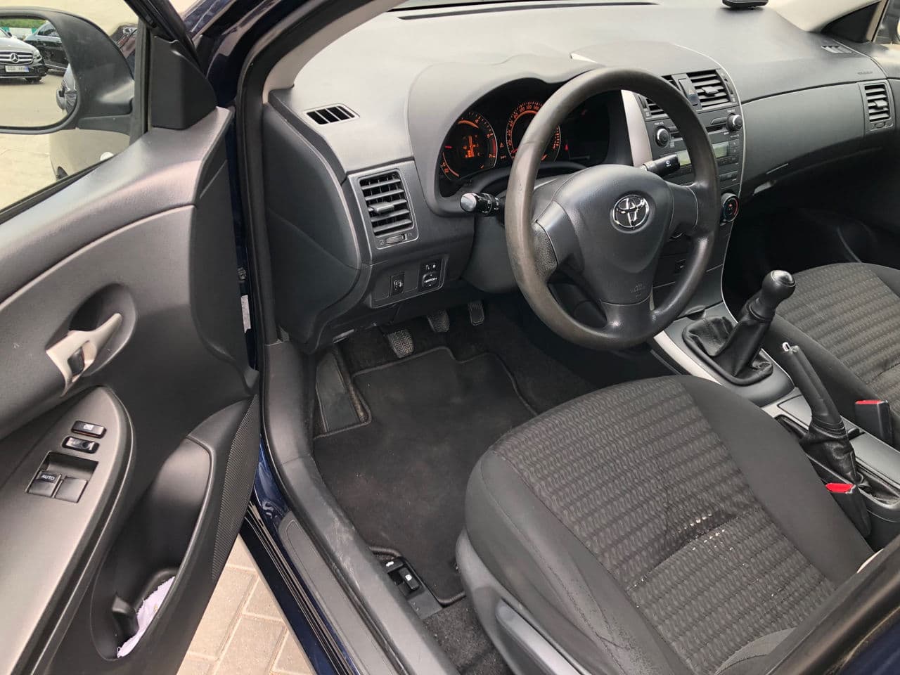 Toyota Corolla 2008 — Миниатюра 5