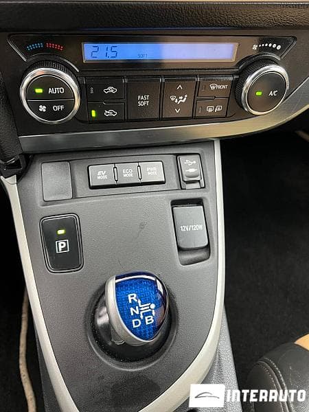 Toyota Auris 2014 — Миниатюра 13
