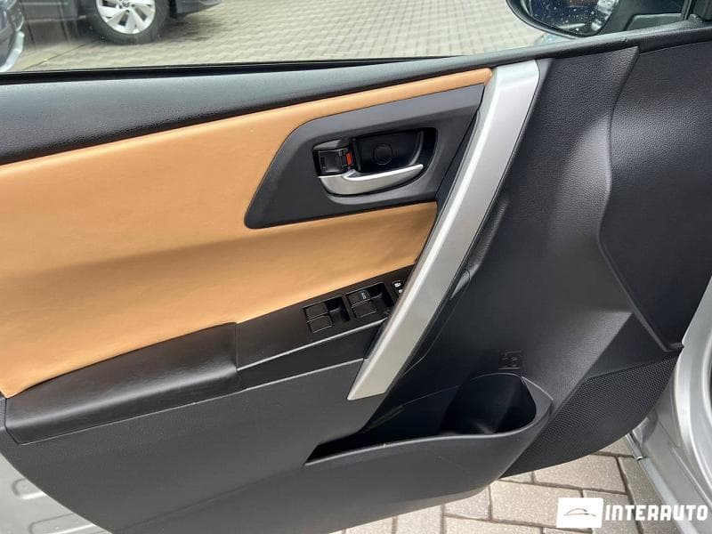 Toyota Auris 2014 — Миниатюра 5