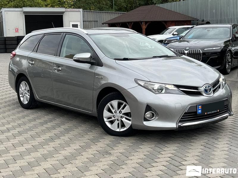 Toyota Auris 2014 — Миниатюра 3