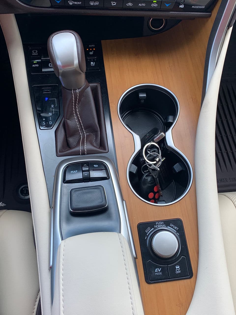 Lexus RX 450h 2018 — Миниатюра 12