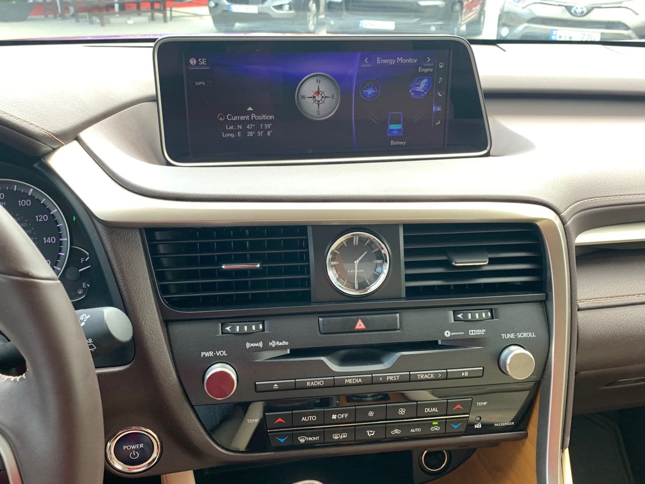 Lexus RX 450h 2018 — Миниатюра 10
