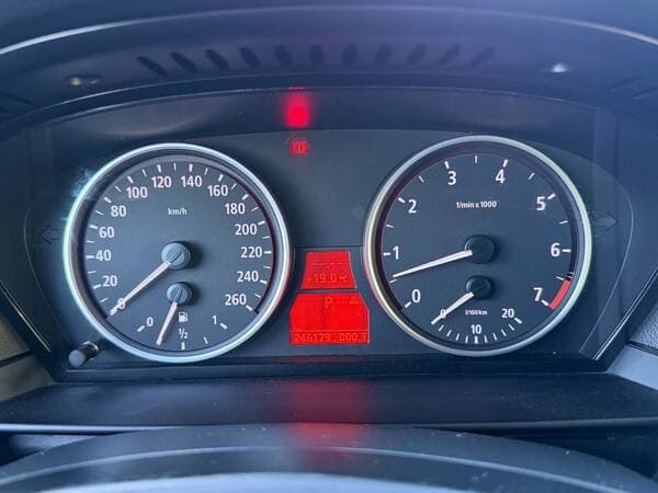 BMW 530 2003 — Миниатюра 18