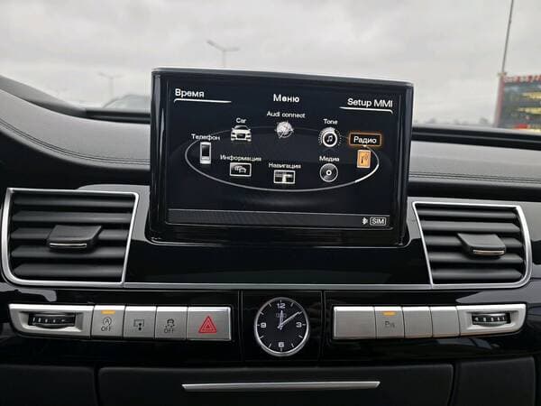 2016 Audi A8 — Miniatură 13
