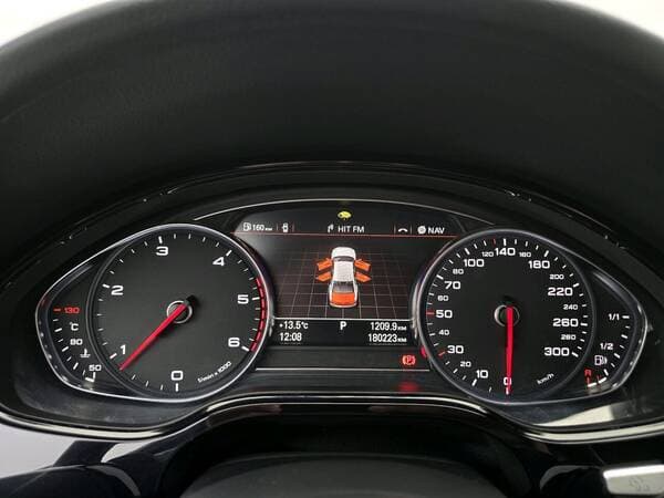 2016 Audi A8 — Miniatură 11