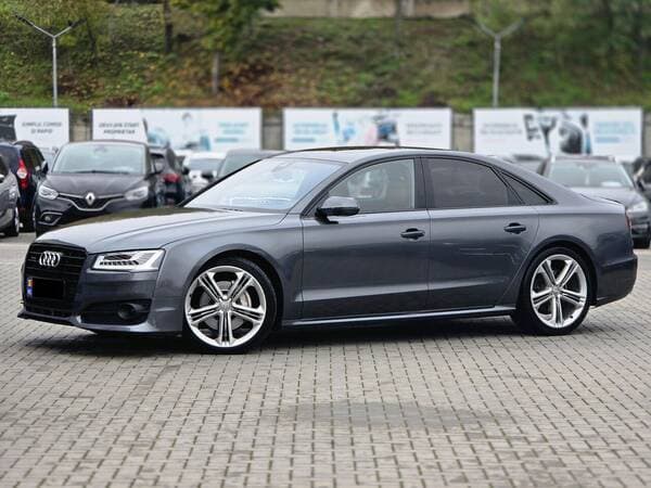2016 Audi A8 — Miniatură 2