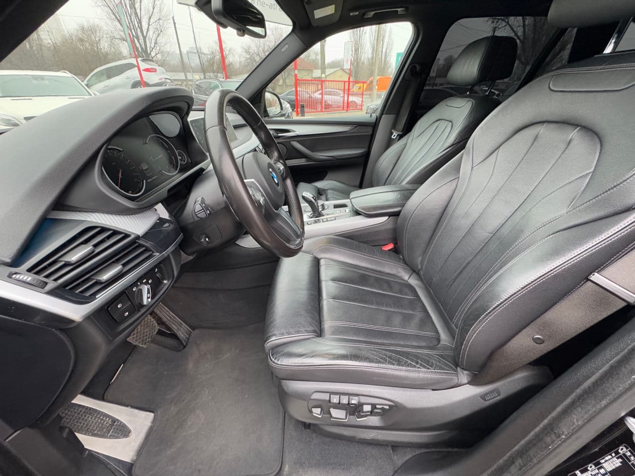 2018 BMW X5 2.5D — Miniatură 10