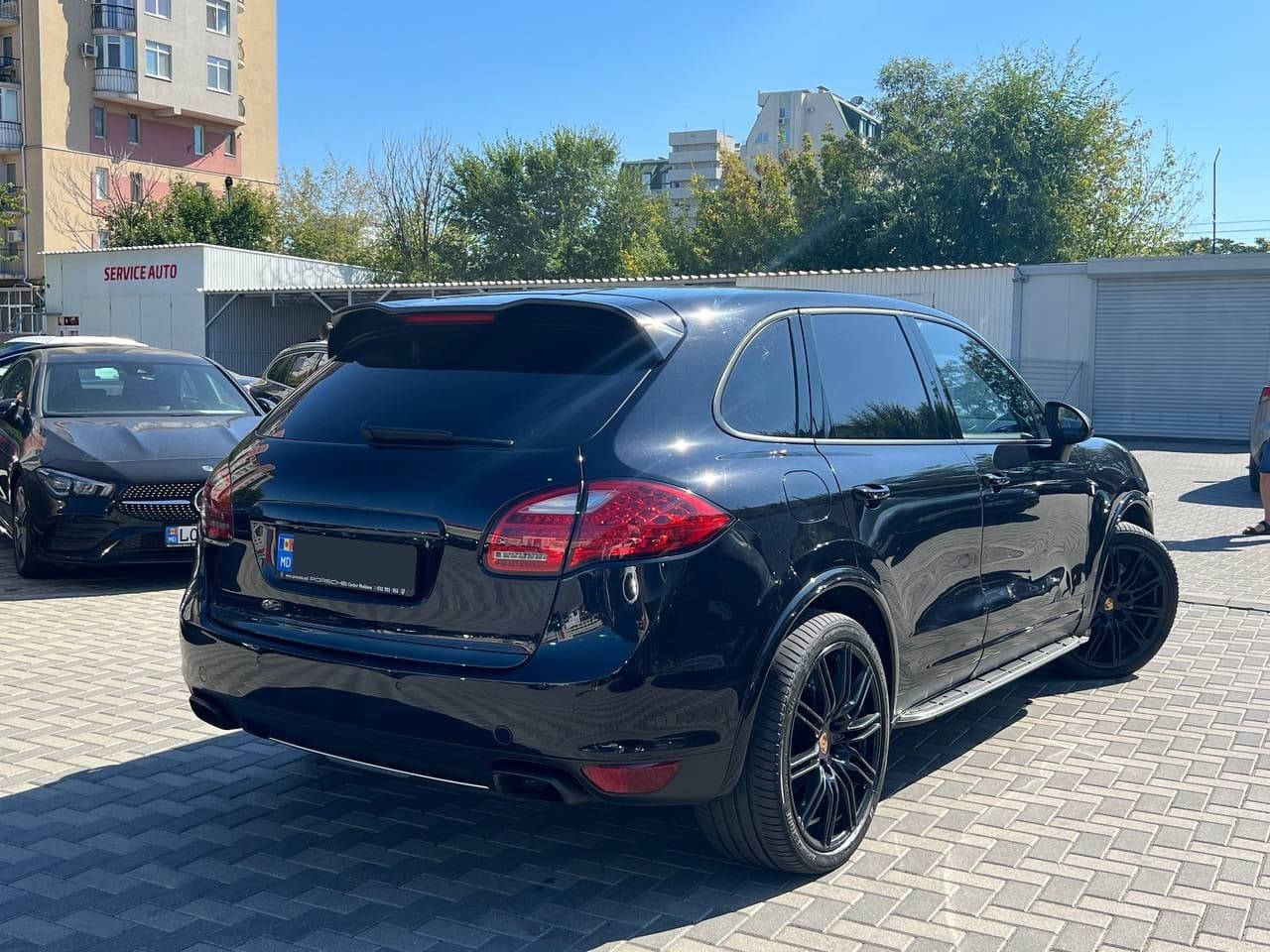 Porsche Cayenne S 2011 — Миниатюра 4