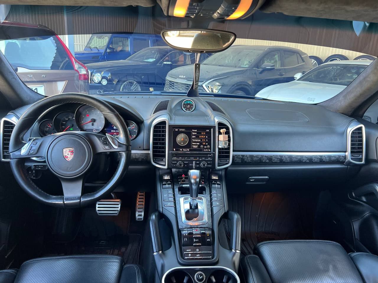 Porsche Cayenne S 2011 — Миниатюра 8
