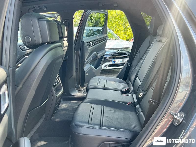 Porsche Cayenne 2019 — Миниатюра 14