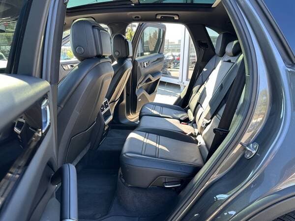 2019 Porsche Cayenne — Miniatură 18