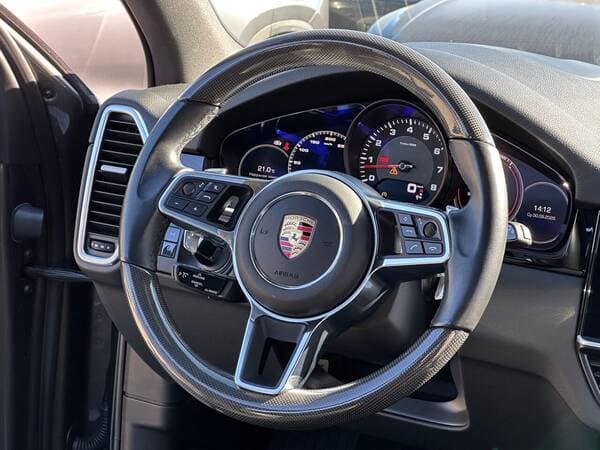 2019 Porsche Cayenne — Miniatură 10