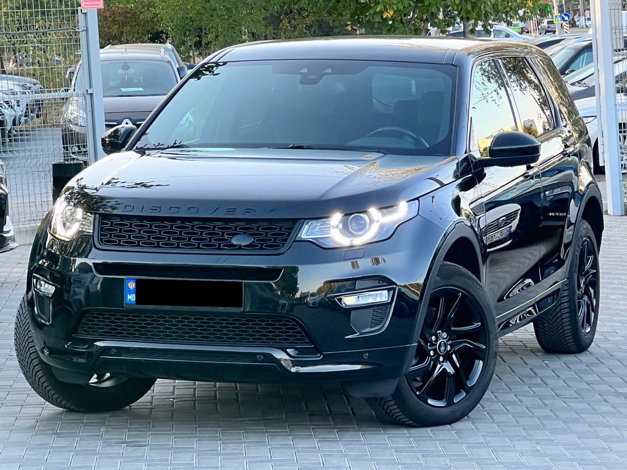 Land Rover Discovery Sport 2017 — Миниатюра 2