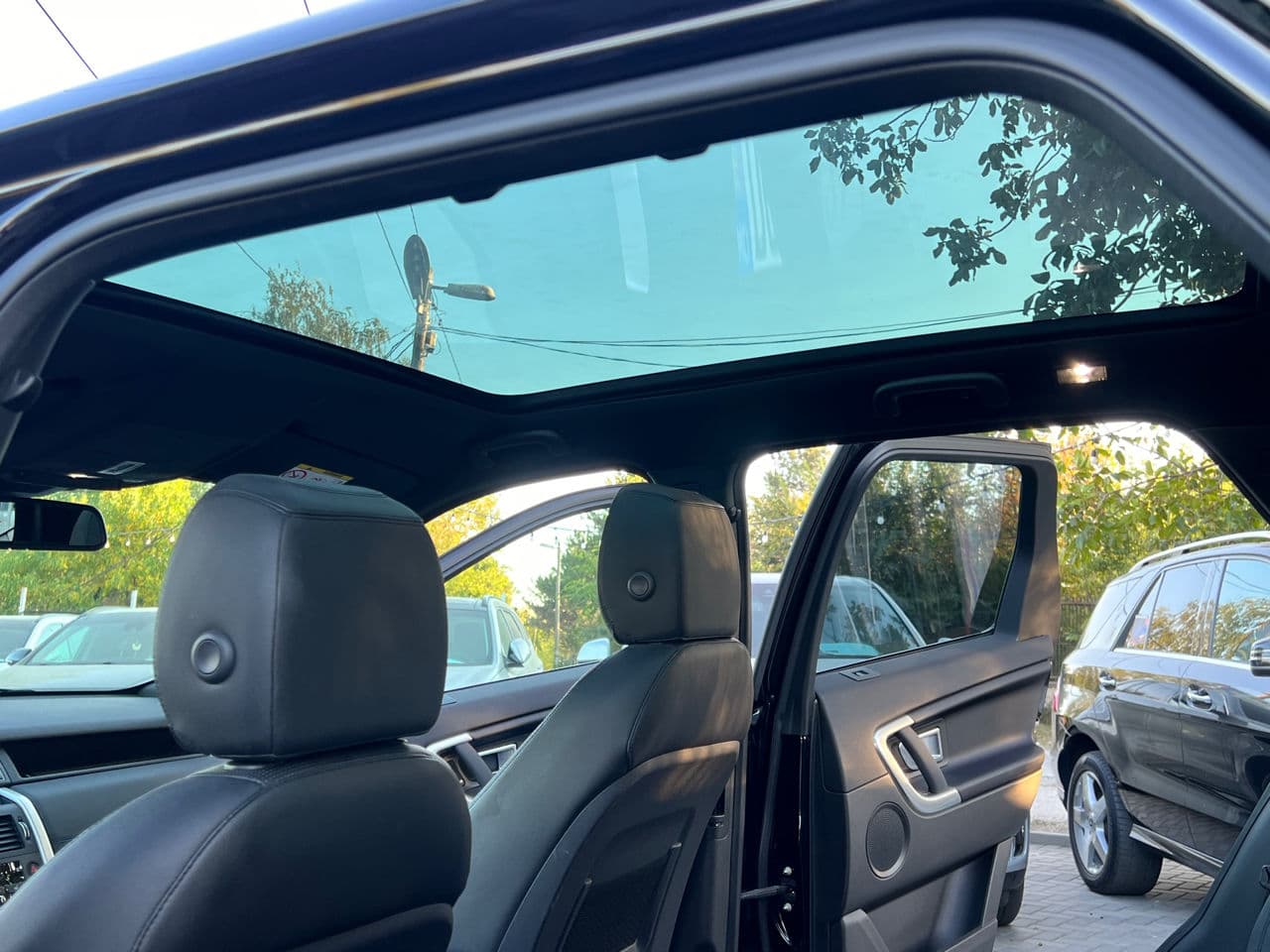 Land Rover Discovery Sport 2017 — Миниатюра 15