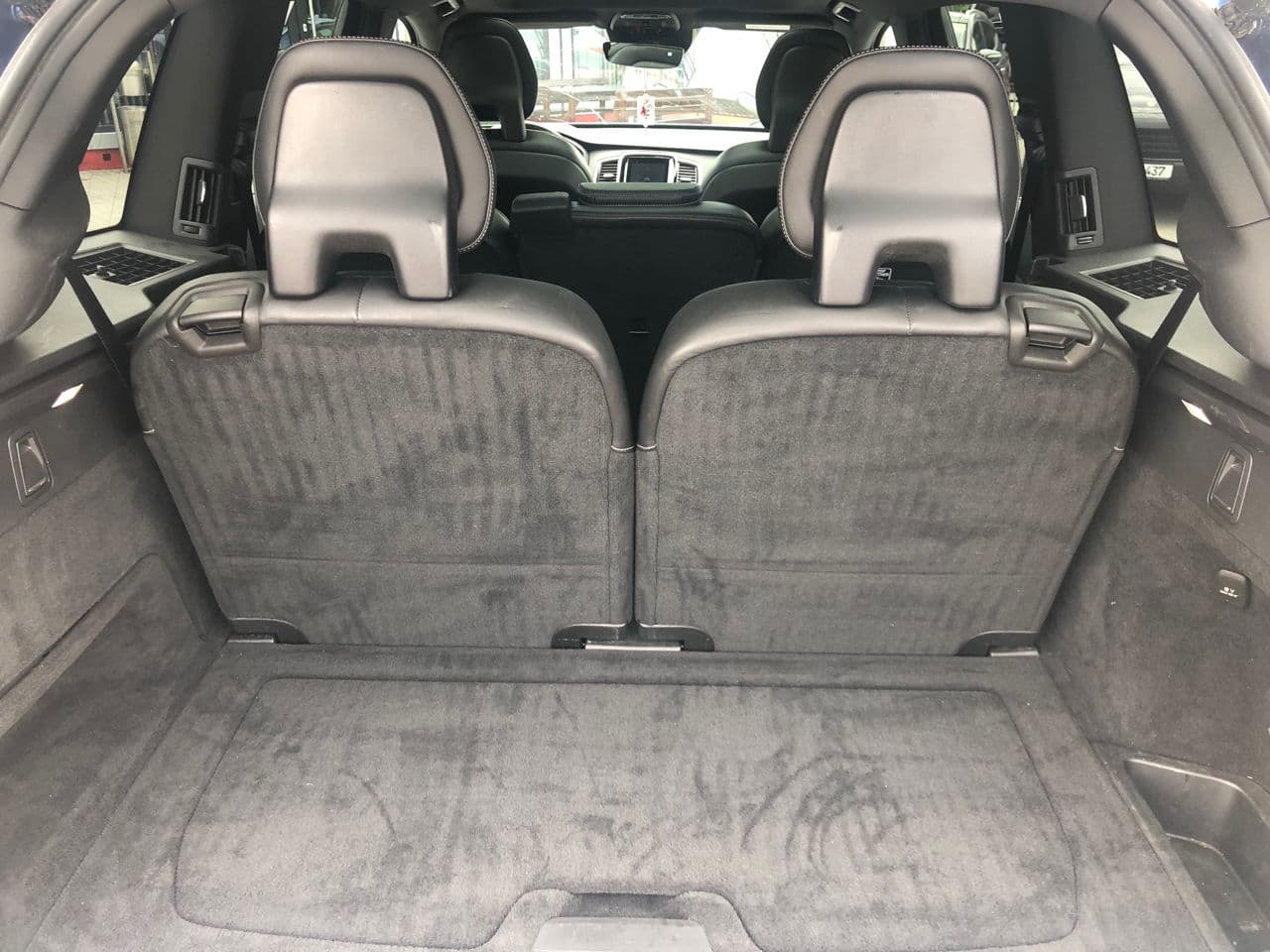 Volvo XC 90 2018 — Миниатюра 18