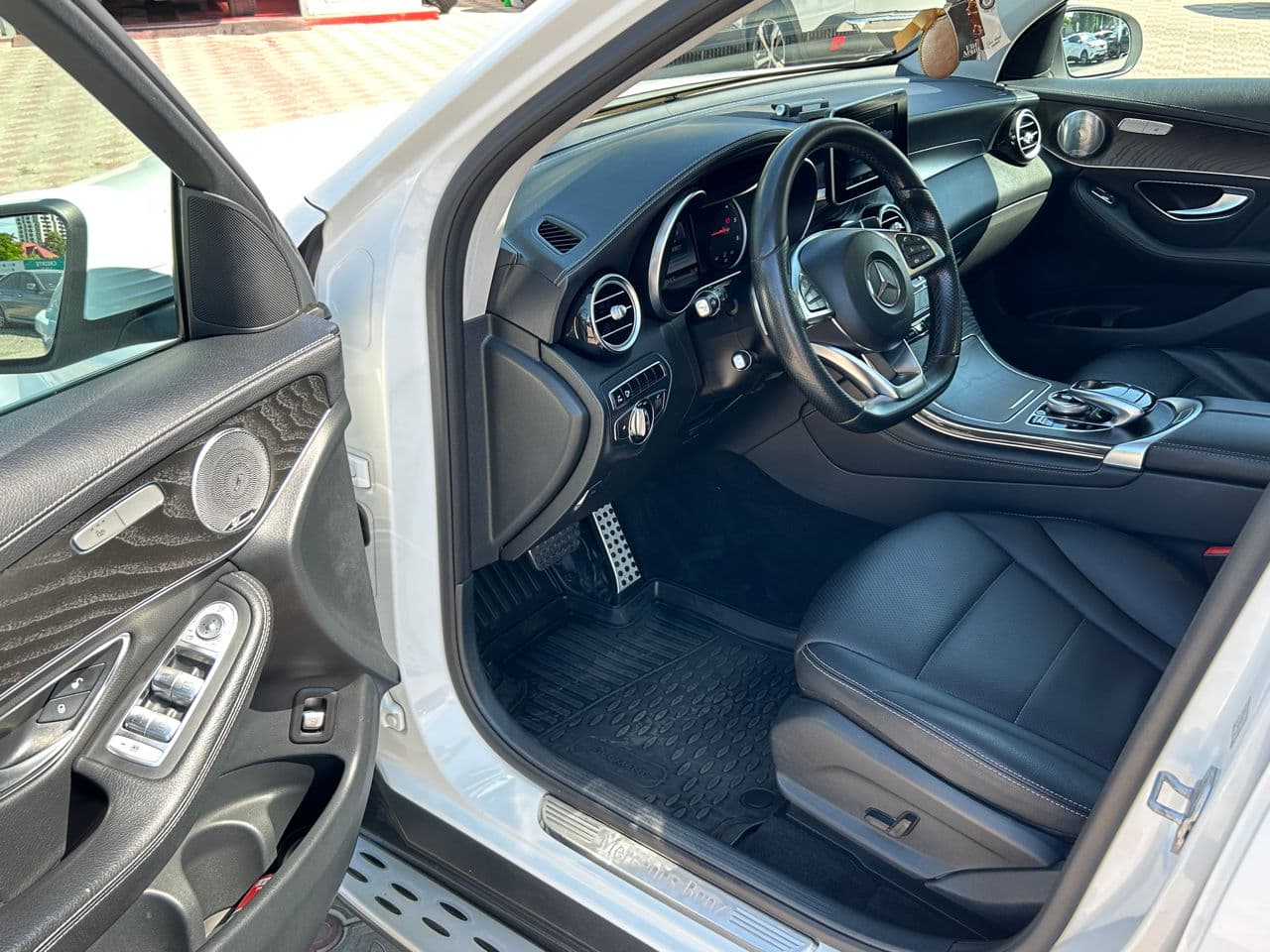 Mercedes GLC 250d 2015 — Миниатюра 5
