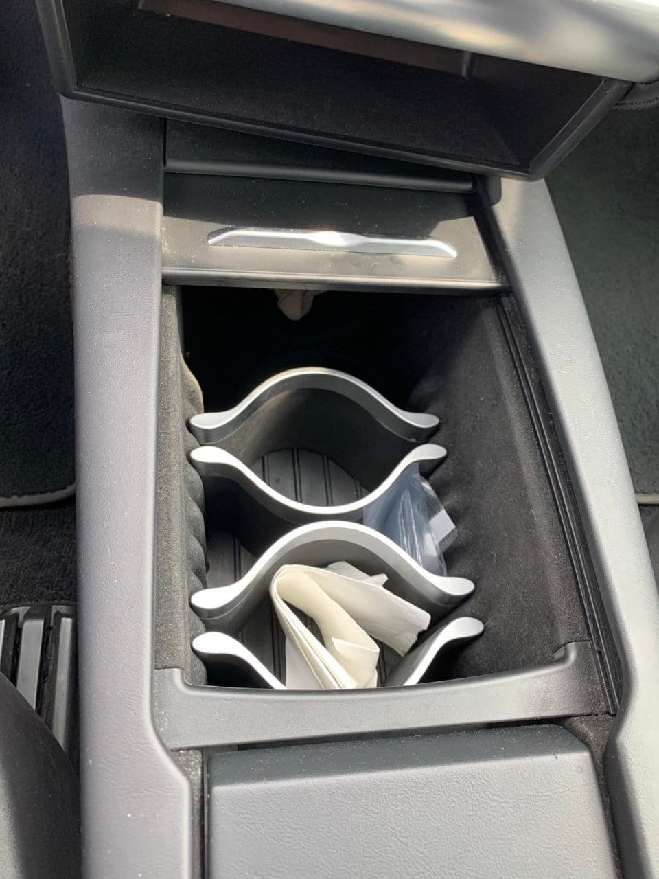 Tesla Model S 2016 — Миниатюра 15