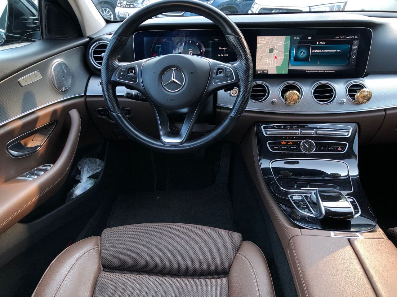 Mercedes E 220 2016 — Миниатюра 7