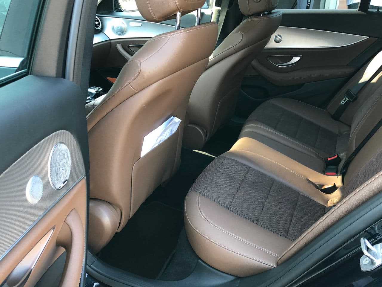 Mercedes E 220 2016 — Миниатюра 13
