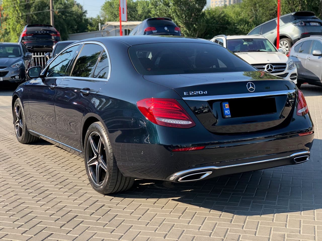 Mercedes E 220 2016 — Миниатюра 2