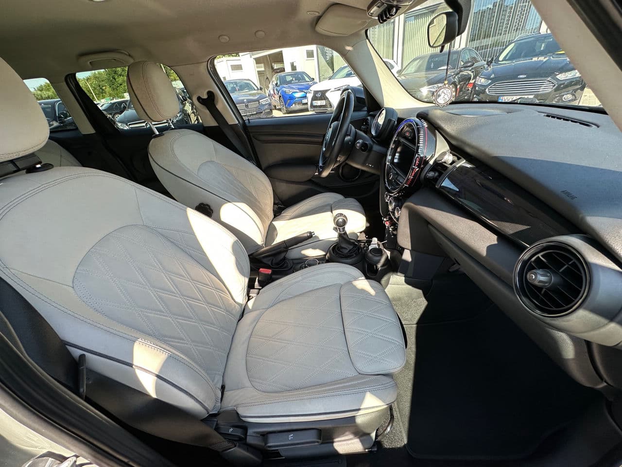 Mini Cooper 2017 — Миниатюра 16
