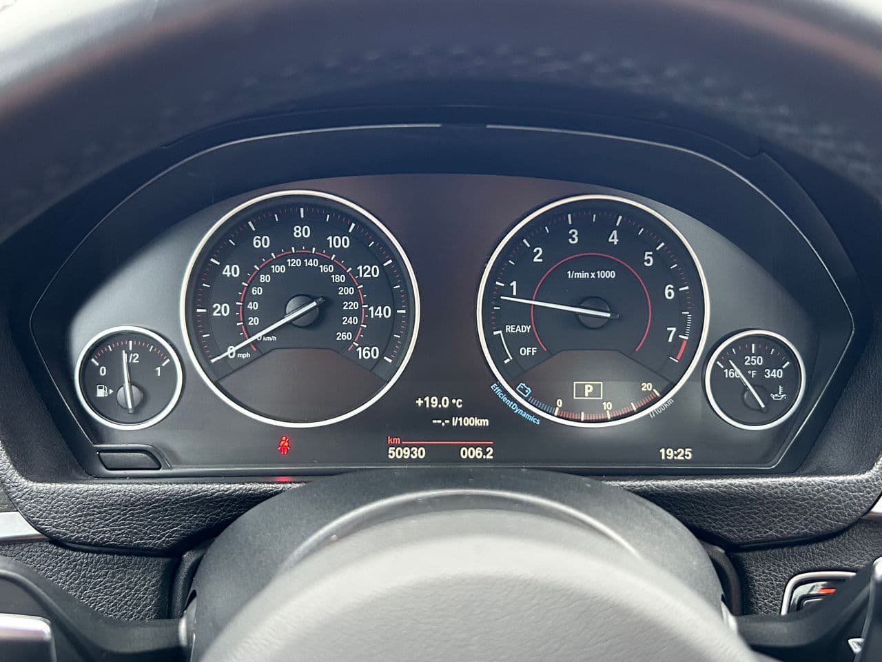 BMW 330 2017 — Миниатюра 13