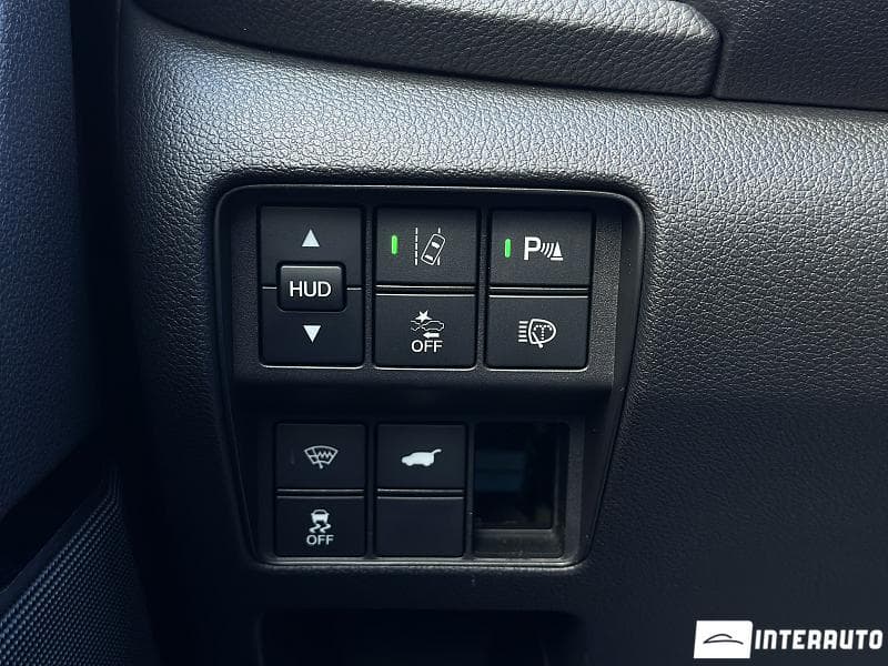 Honda CR-V 2018 — Миниатюра 10