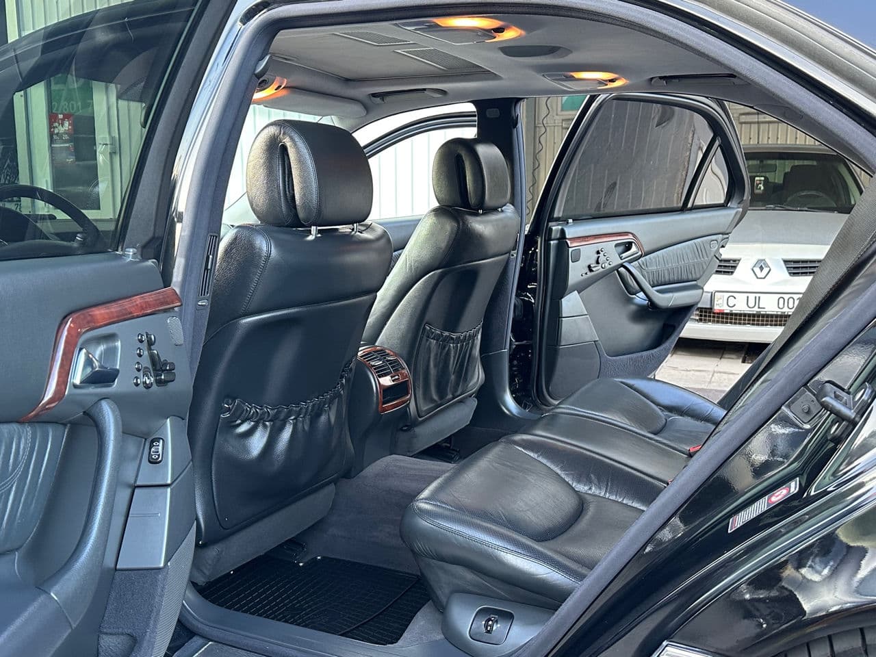 Mercedes S 500 2002 — Миниатюра 23