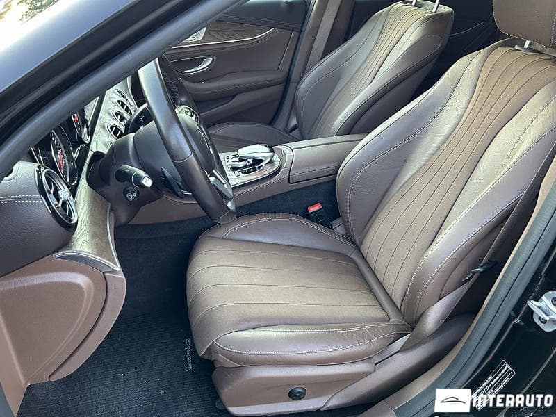 Mercedes E 300 2018 — Миниатюра 5