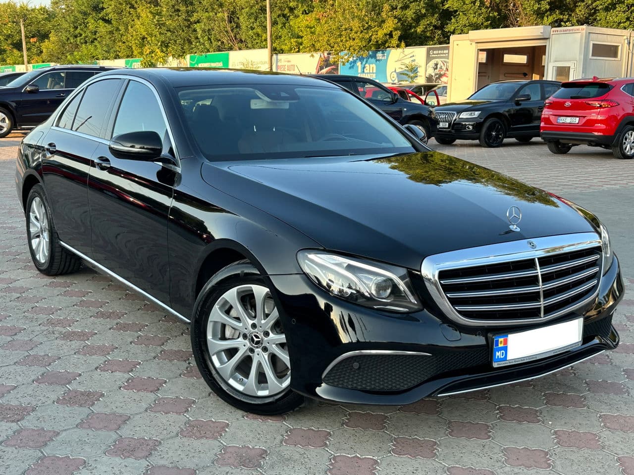Mercedes E 300 2018 — Миниатюра 3