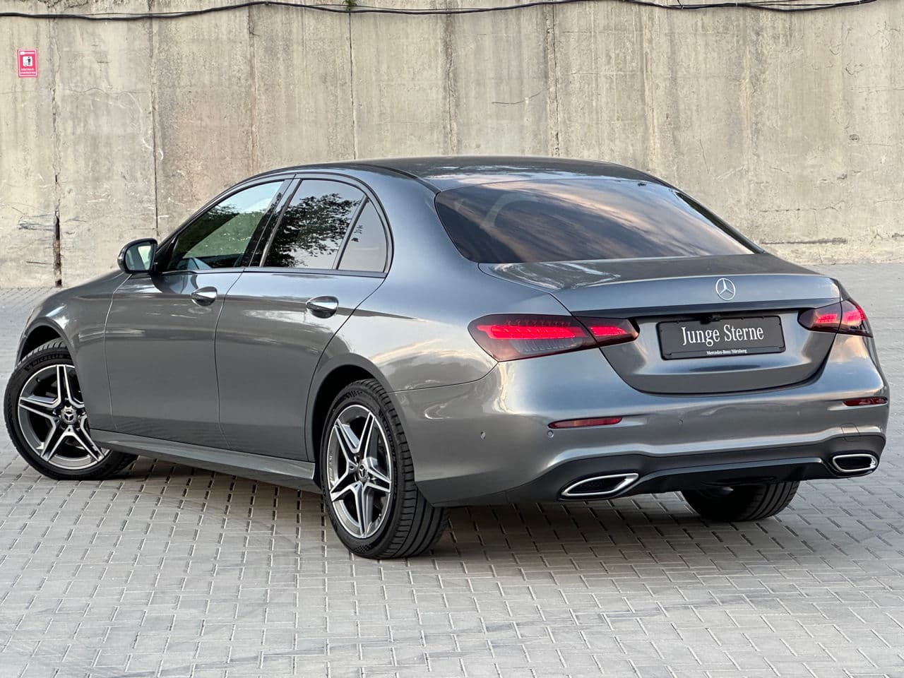 Mercedes E 220 2021 — Миниатюра 2
