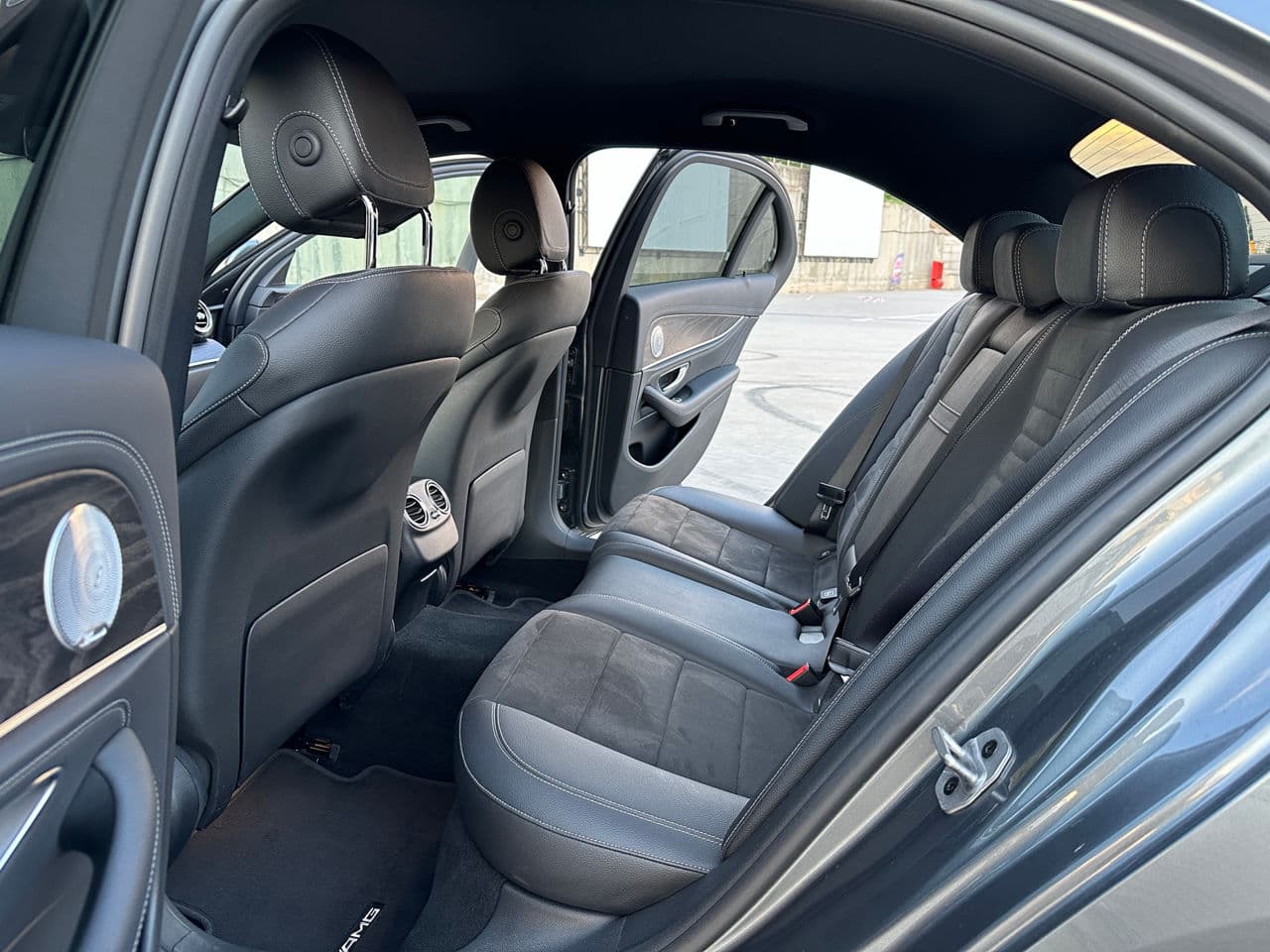 Mercedes E 220 2021 — Миниатюра 7