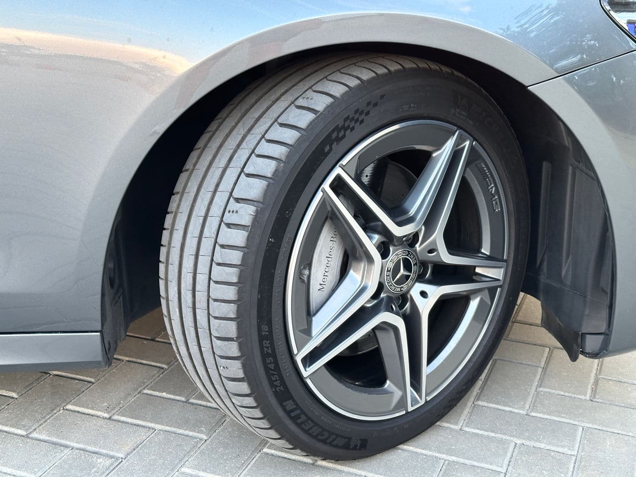 Mercedes E 220 2021 — Миниатюра 26
