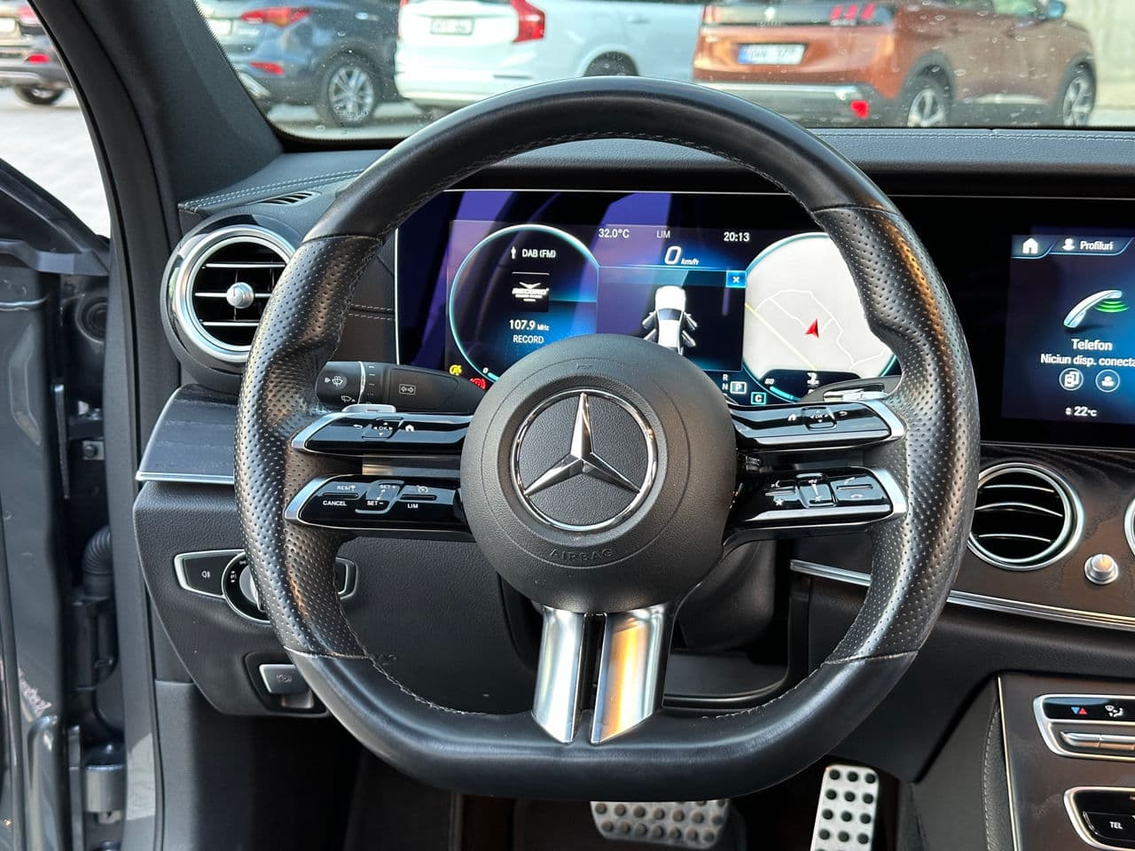 Mercedes E 220 2021 — Миниатюра 12