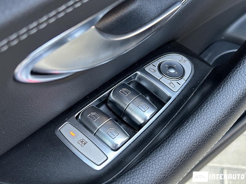 Mercedes E 220 2021 — Миниатюра 20