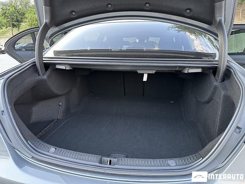 Mercedes E 220 2021 — Миниатюра 25