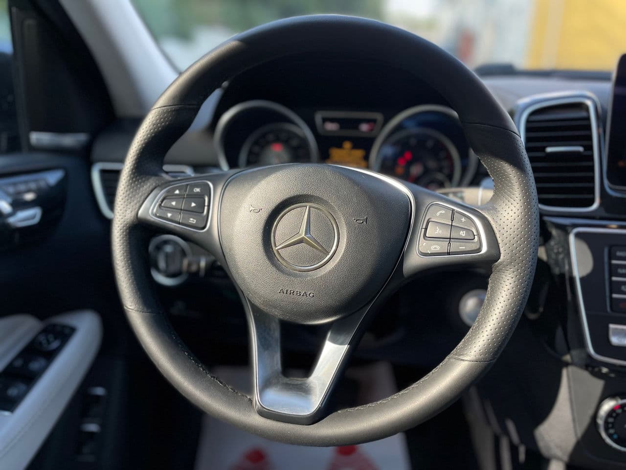 Mercedes GLE 550e 2016 — Миниатюра 13