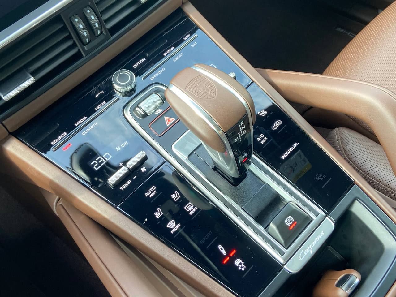 Porsche Cayenne E-Hybrid 2023 — Миниатюра 14