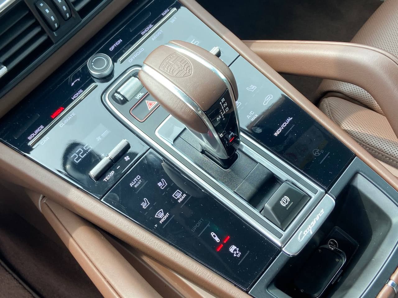 Porsche Cayenne E-Hybrid Coupe 2023 — Миниатюра 11