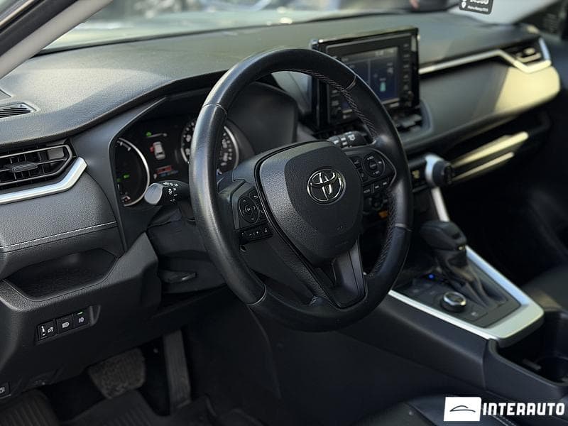 Toyota Rav-4 2022 — Миниатюра 11
