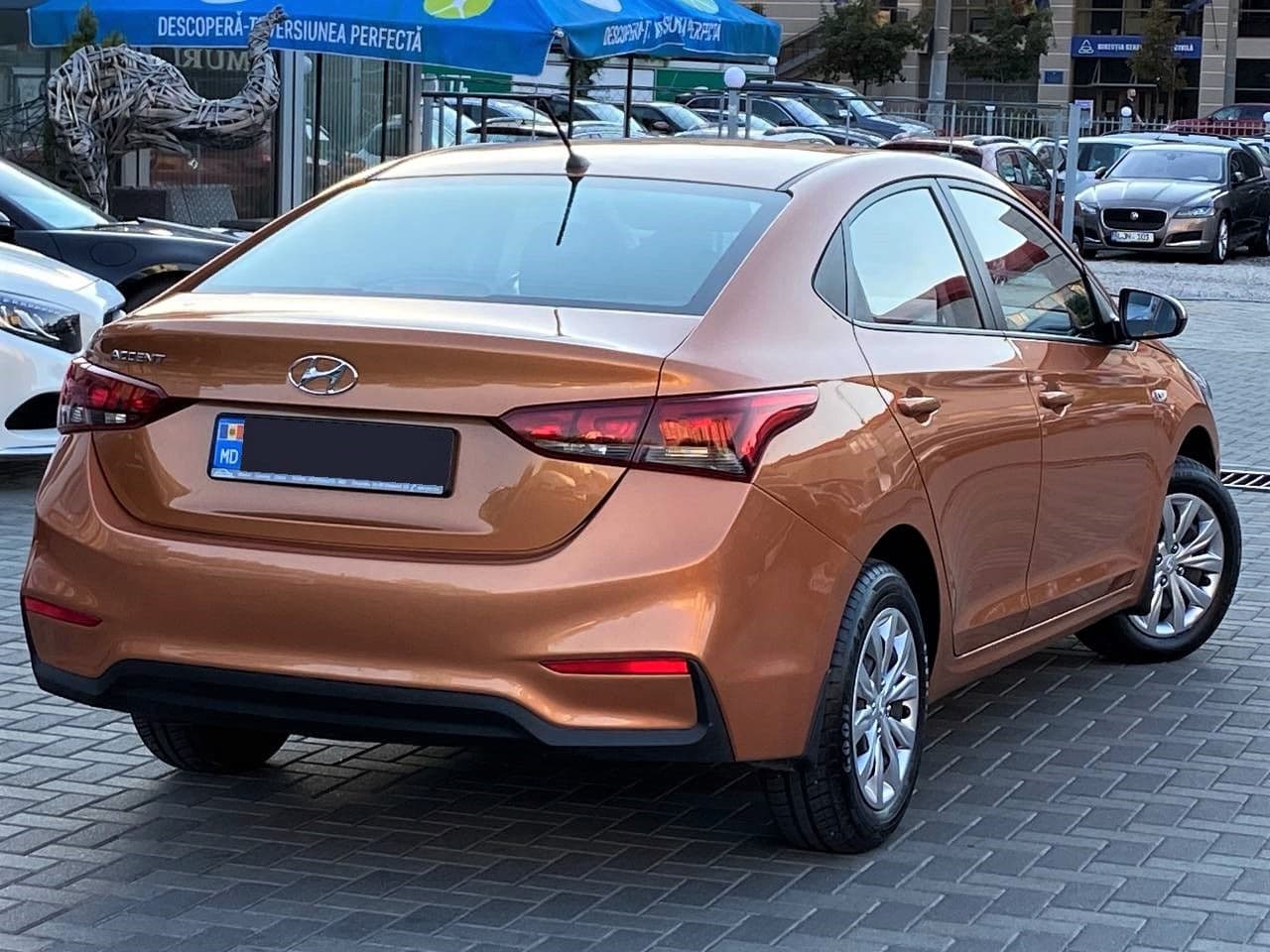 2017 Hyundai Accent — Miniatură 4