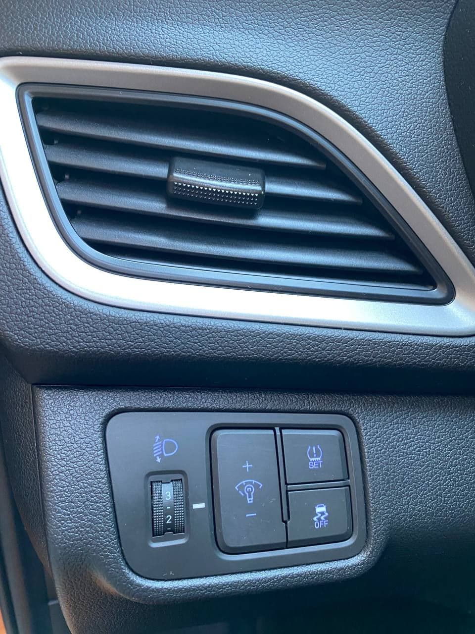 2017 Hyundai Accent — Miniatură 14