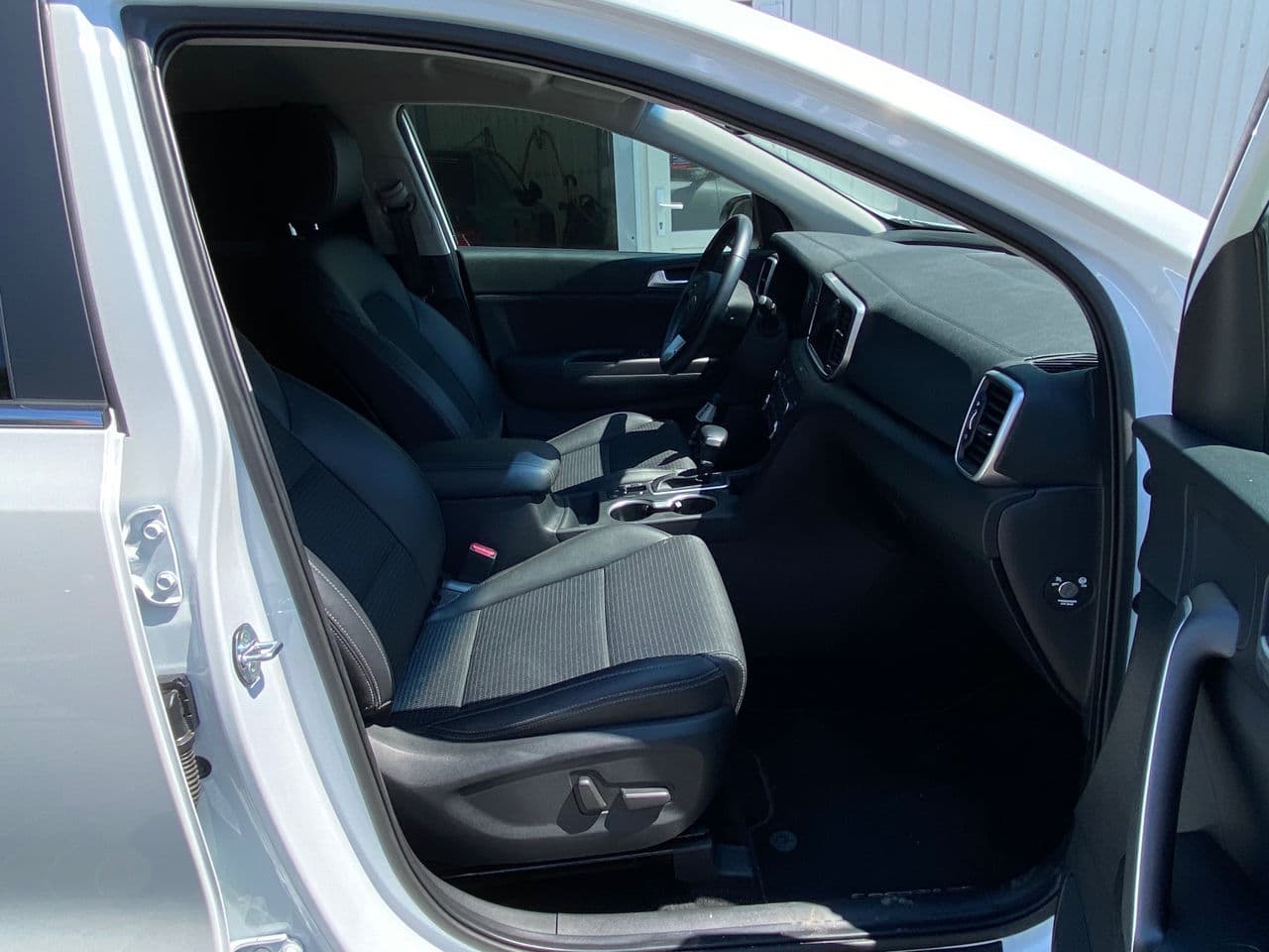 Kia Sportage 2021 — Миниатюра 19