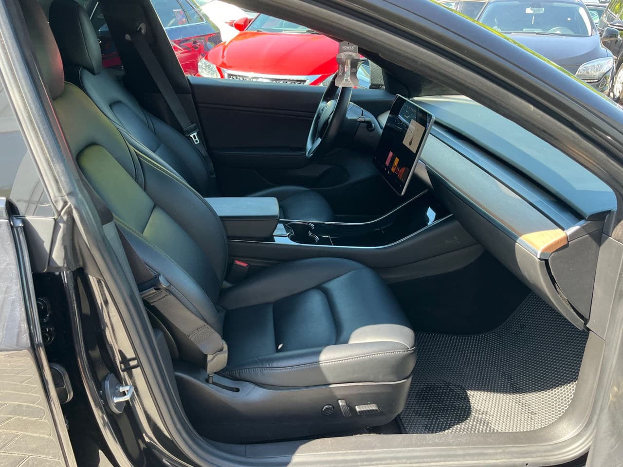 Tesla Model 3 2018 — Миниатюра 17