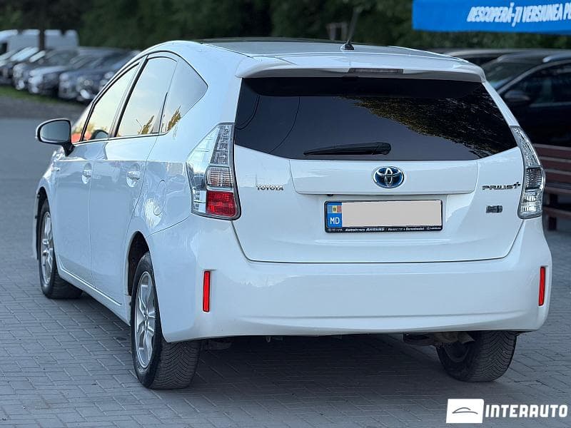 Toyota Prius Plus / V 2012 — Миниатюра 4