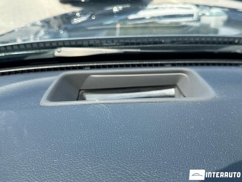 Mercedes C 250 2017 — Миниатюра 18